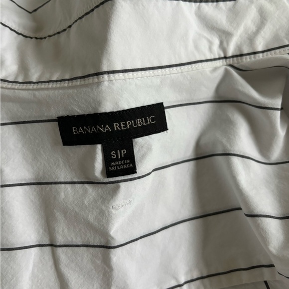 Banana Republic Oversized button down shirt size small - Picture 2 of 3